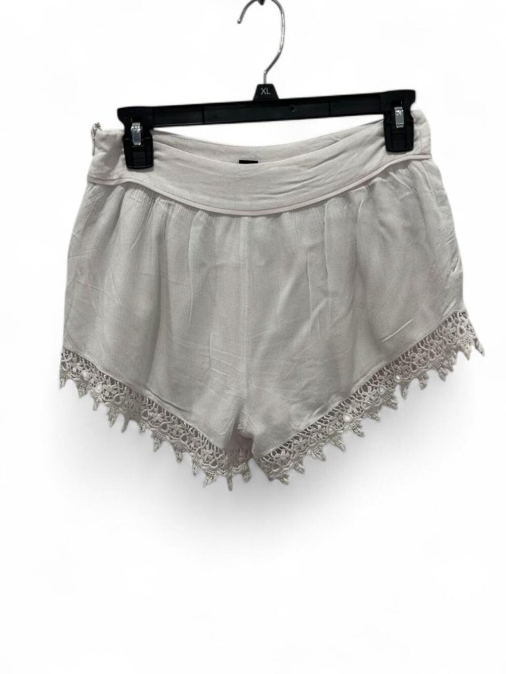 Forever 21 Women's White Shorts size S